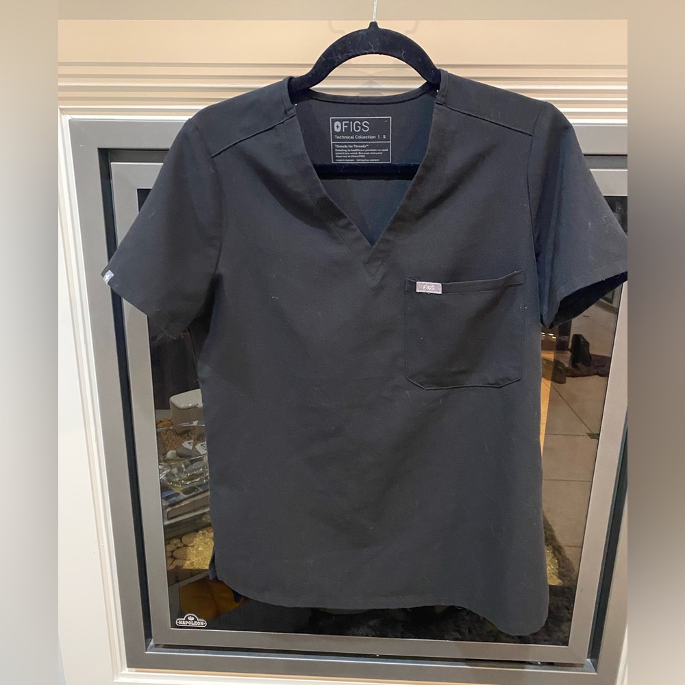 Women’s Black Technical Collection Figs Healthcare Scrub Shirt Sz -S